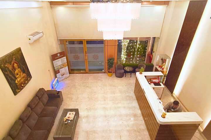 Hotel Interior 8 of 95