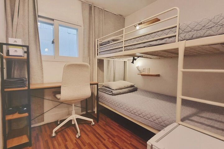 Room 21 of 80