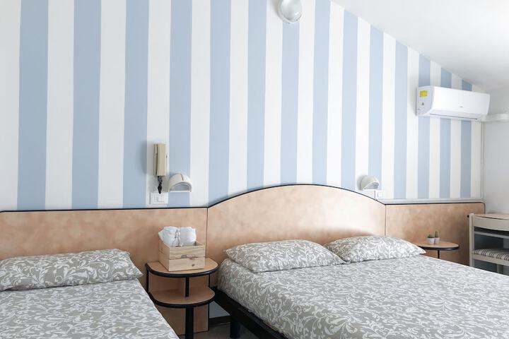 Room 25 of 55