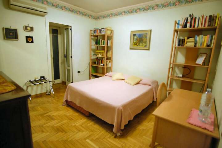 Room 5 of 35
