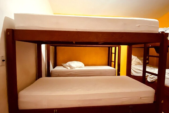 Room 7 of 19