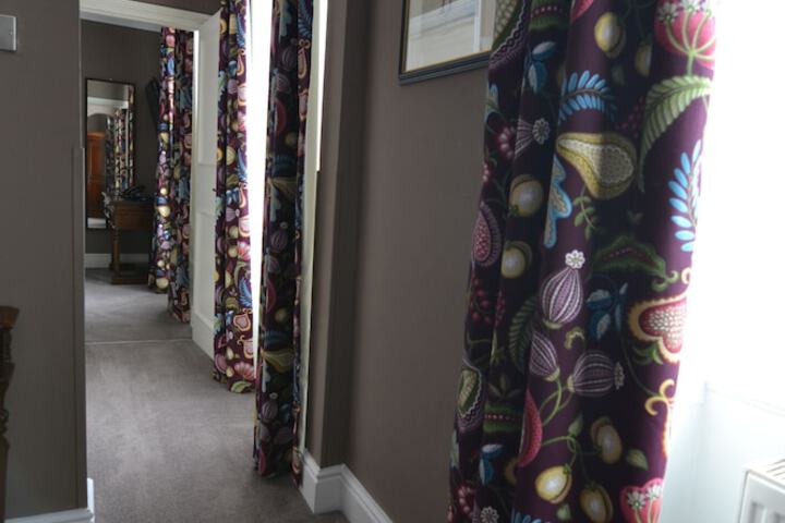 Room 5 of 43