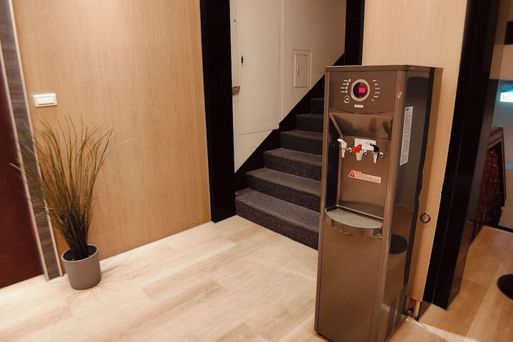 Hotel 2 of 51