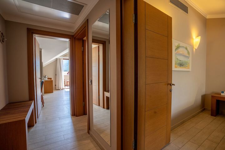 Room 21 of 88