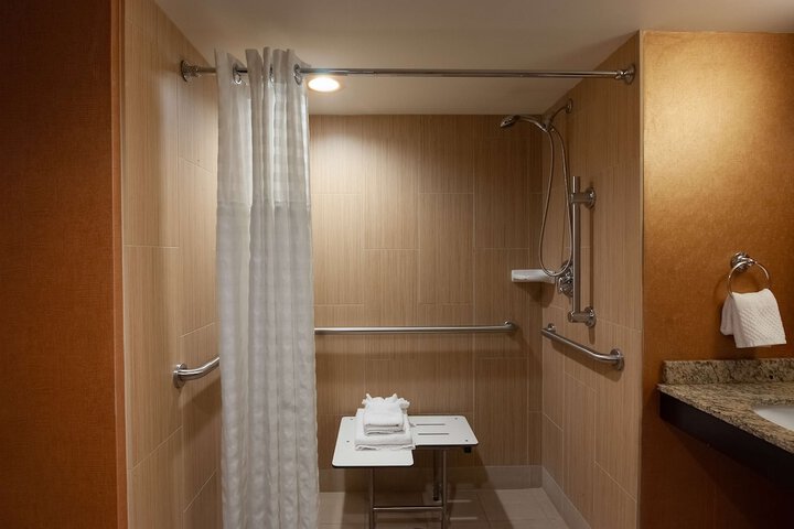 Bathroom shower
