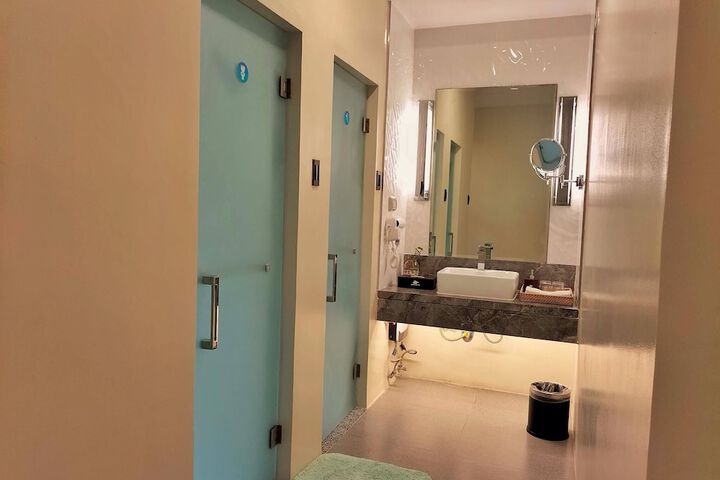 Room 8 of 26