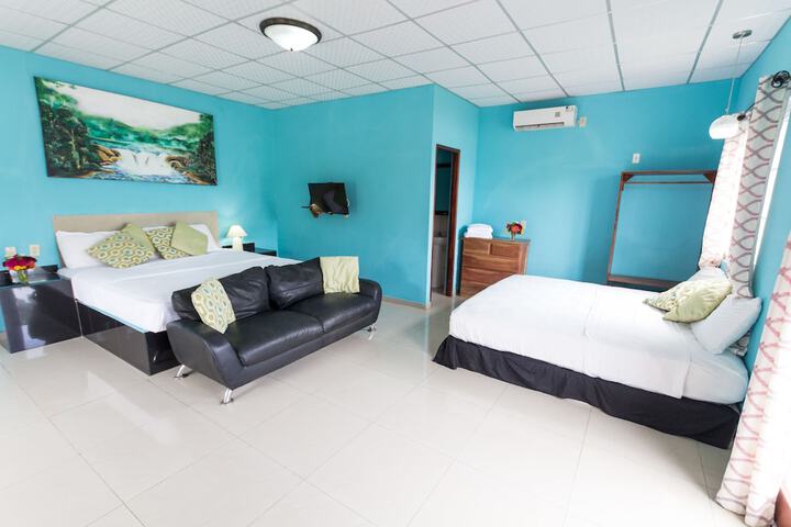 Room 7 of 37
