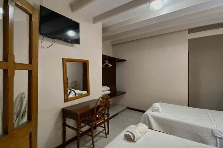 Room 7 of 49