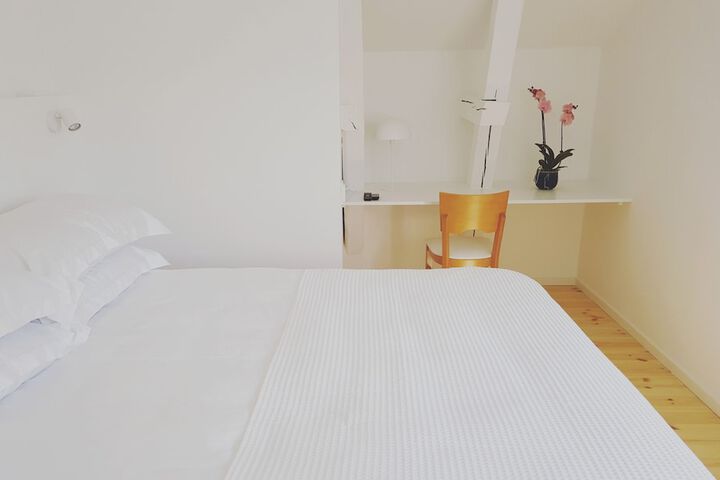 Room 5 of 23