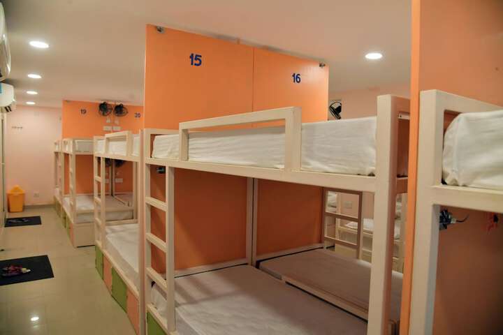 Room 8 of 32