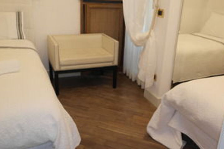 Room 44 of 134