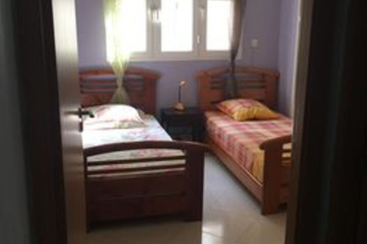 Room 6 of 15