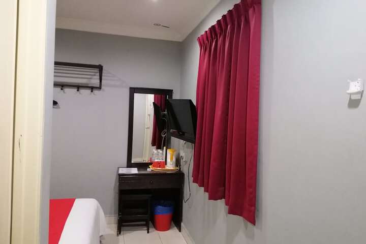 Room 14 of 29