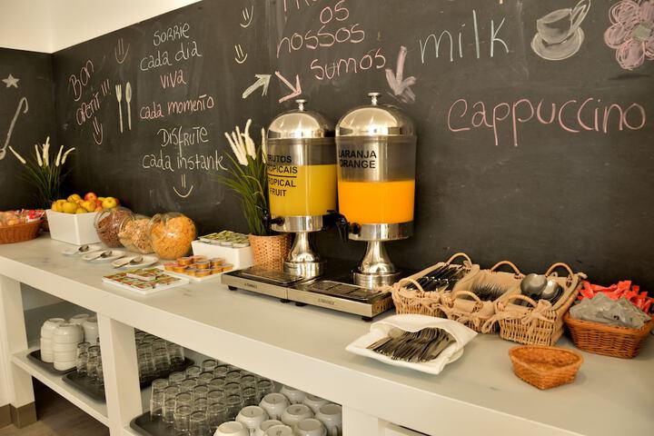 Breakfast/Coffee Service 49 of 63