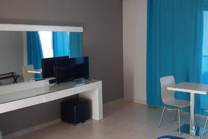 Room 13 of 41