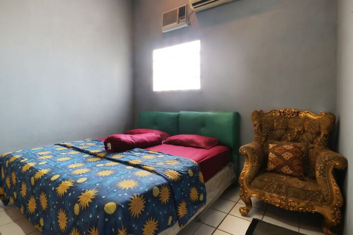 Room 10 of 43
