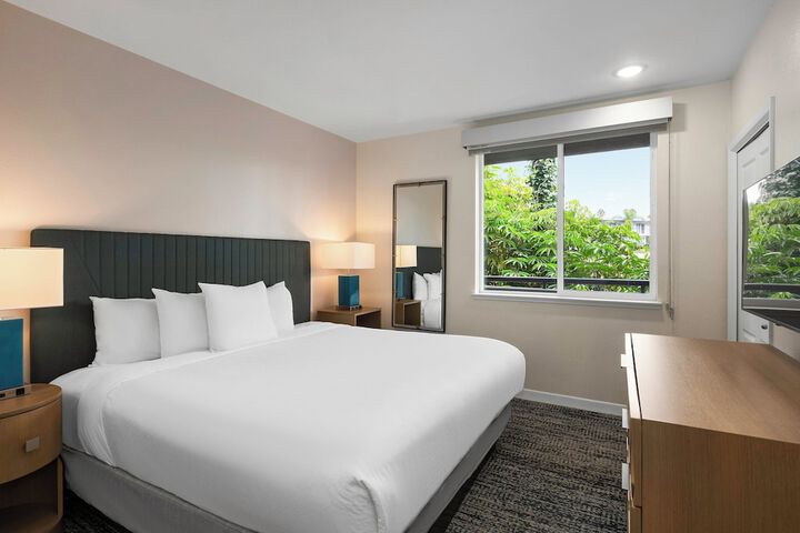 Room 7 of 38