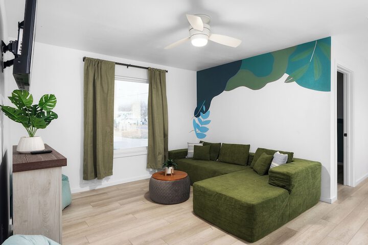 Room 21 of 29