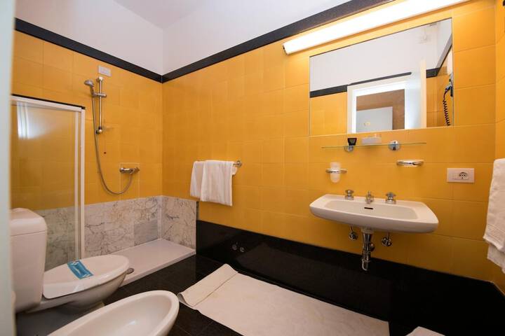 Clean Restrooms