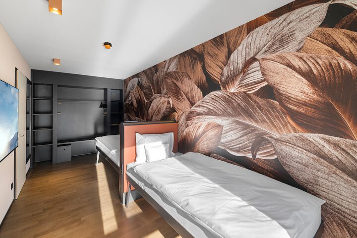 Room 40 of 131