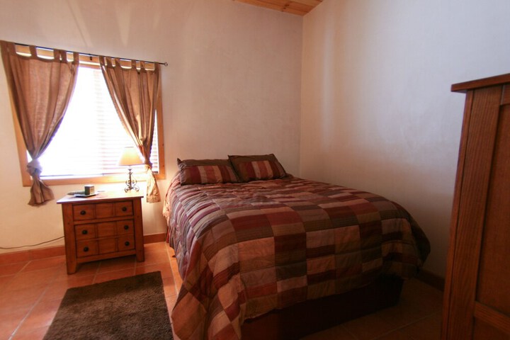 Room 13 of 100
