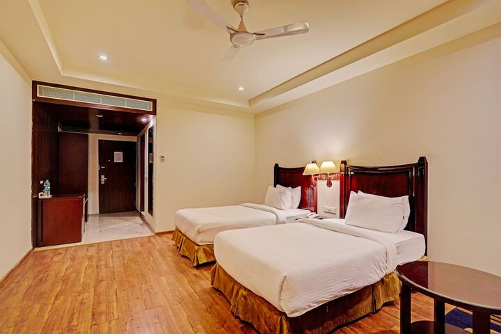 Room 12 of 24