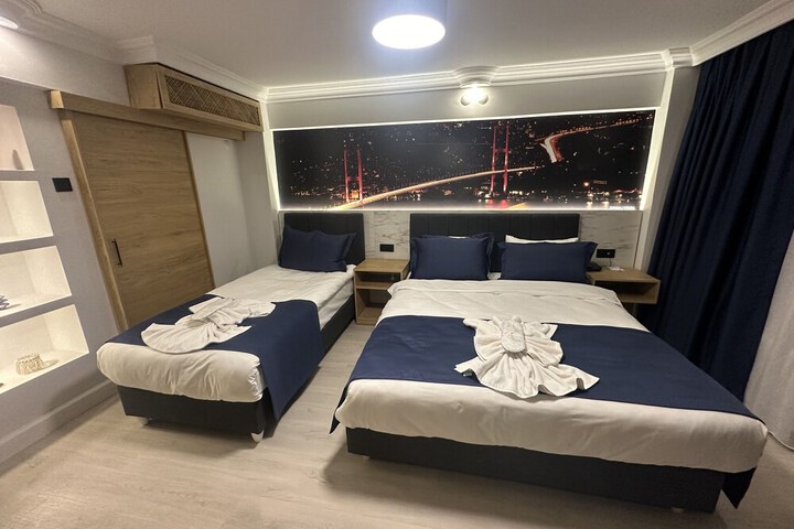 Room 9 of 42