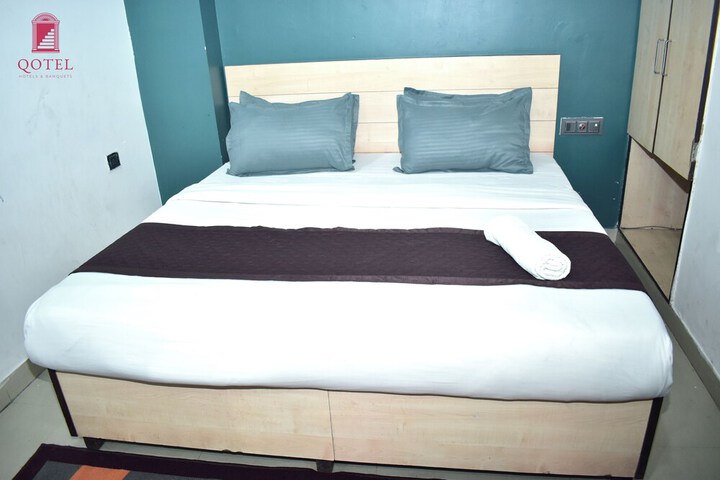 Room 12 of 23