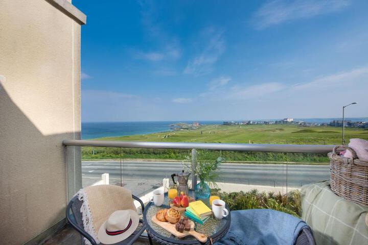 5 The Vista Newquay - Short Walk to Beach - Free Parking and Wi-Fi - Stunning Views