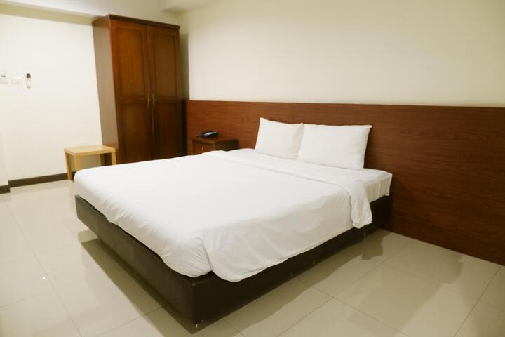 Room 57 of 67