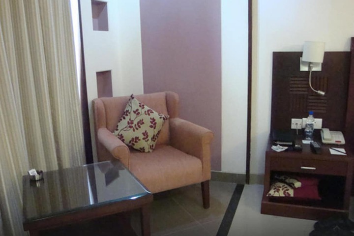 Room 17 of 41