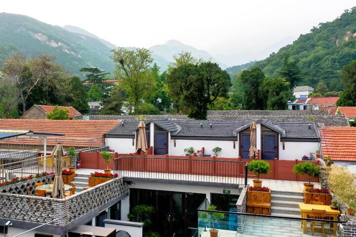 Floral Hotel Taishan Jingshang Mountain House Hongmen Scenic Spot
