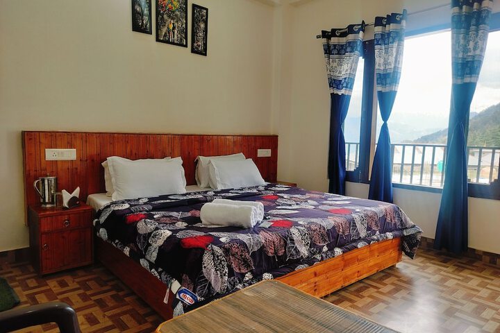 Room 2 of 34