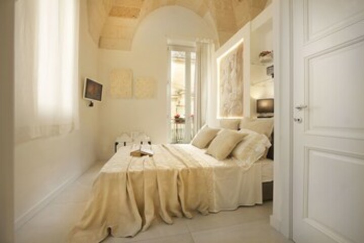 Room 21 of 35