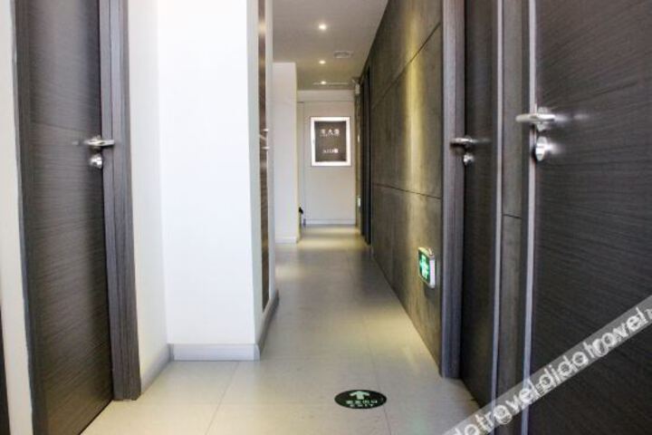 Hotel Interior 12 of 20