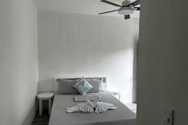 Room 12 of 124