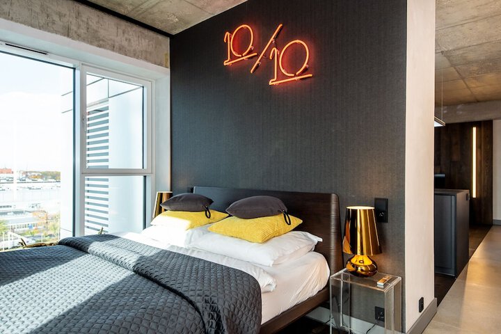 Room 36 of 155