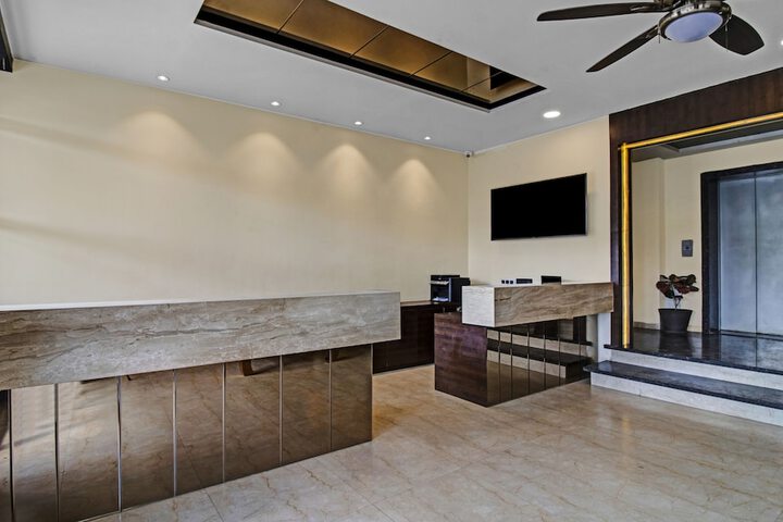 Hotel Interior 10 of 45