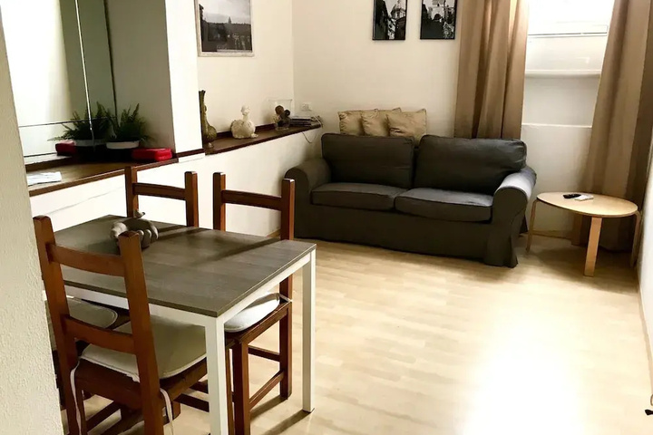 Room 3 of 21