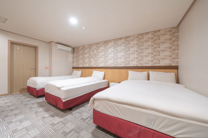 Room 58 of 65