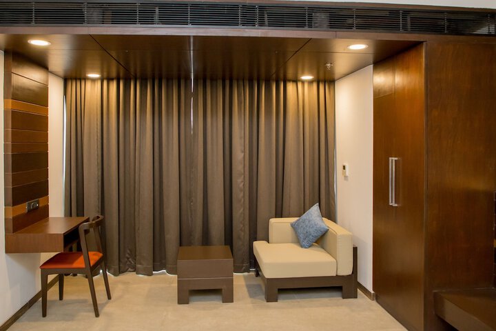 Room 8 of 39