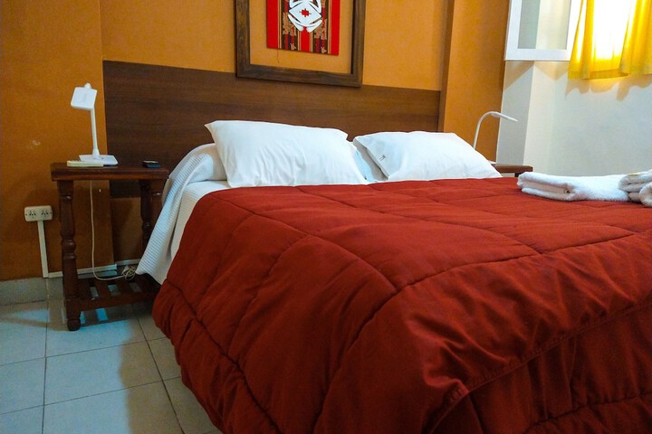 Room 10 of 77