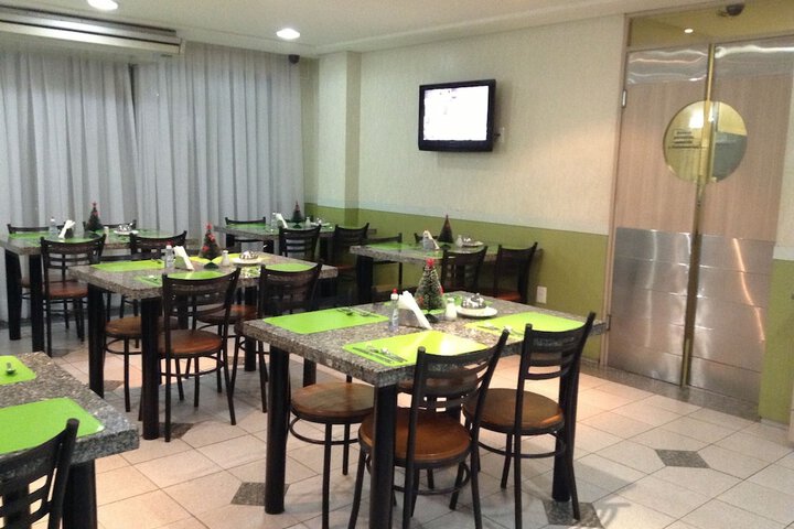 Dining 74 of 88