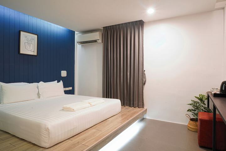 Room 26 of 60