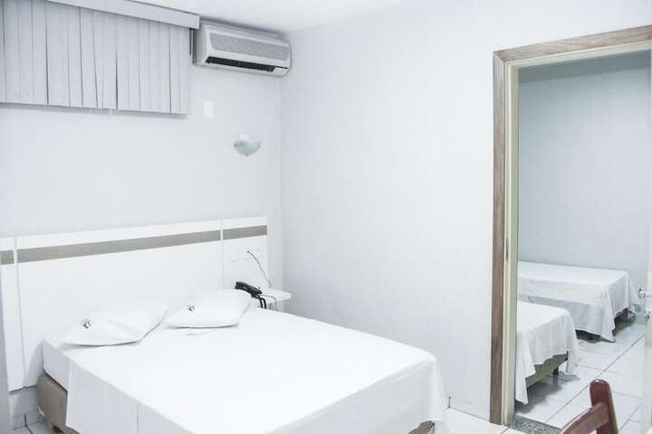 Room 4 of 14