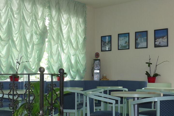 Hotel Interior 4 of 119