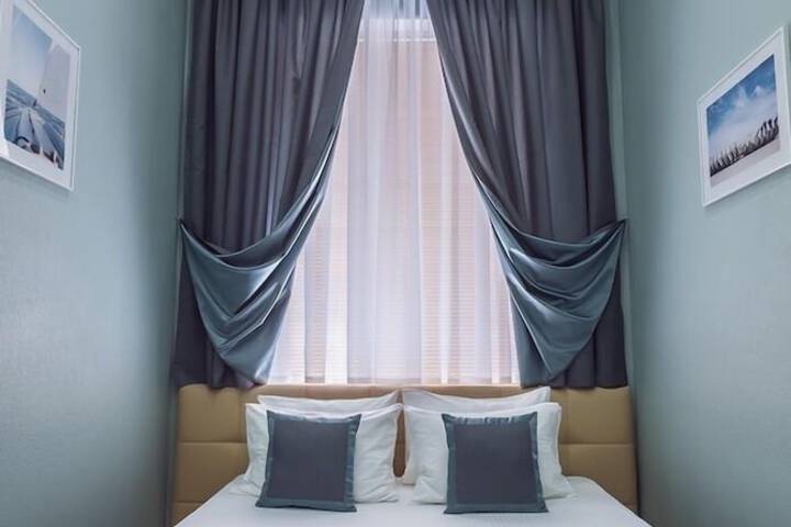 Room 3 of 6
