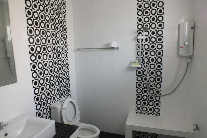 Room 16 of 47