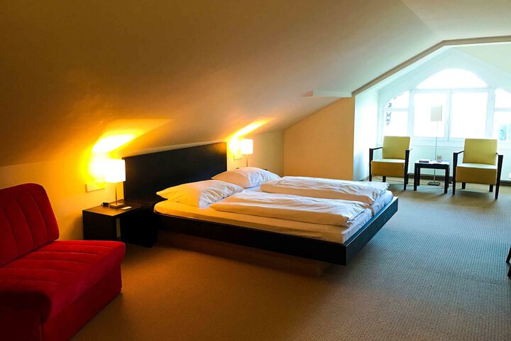 Room 34 of 116