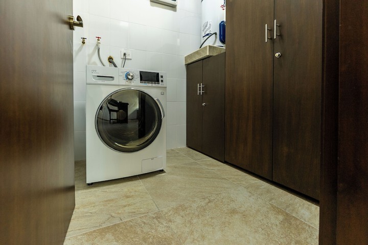 Laundry 23 of 41